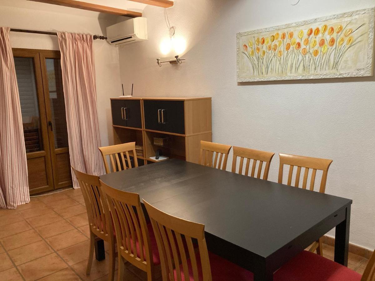 Chalet Adosado En Urbanizacion Con Precioso Jardin Denia Exterior foto